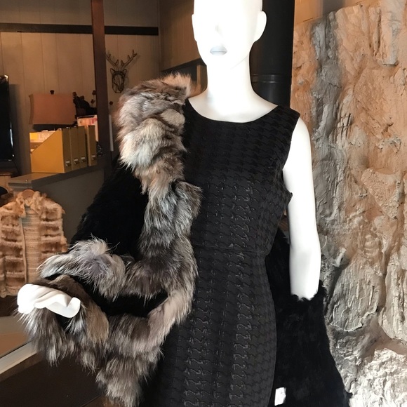 Natural Rabbit fur cloak - Picture 5 of 10